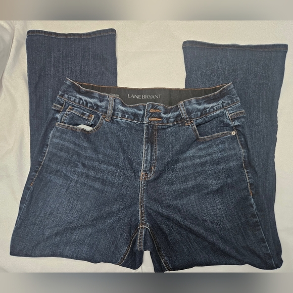 Lany Bryant Plus Size Dark Wash Bootcut Jeans! - Picture 2 of 6